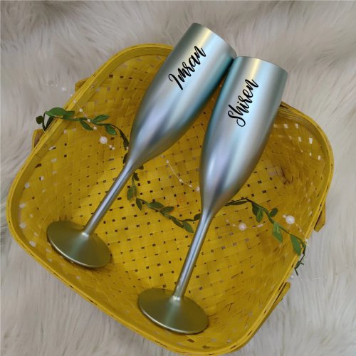 Unbreakable Champagne Flutes with Customisable Name - Set of 2 Mint Green